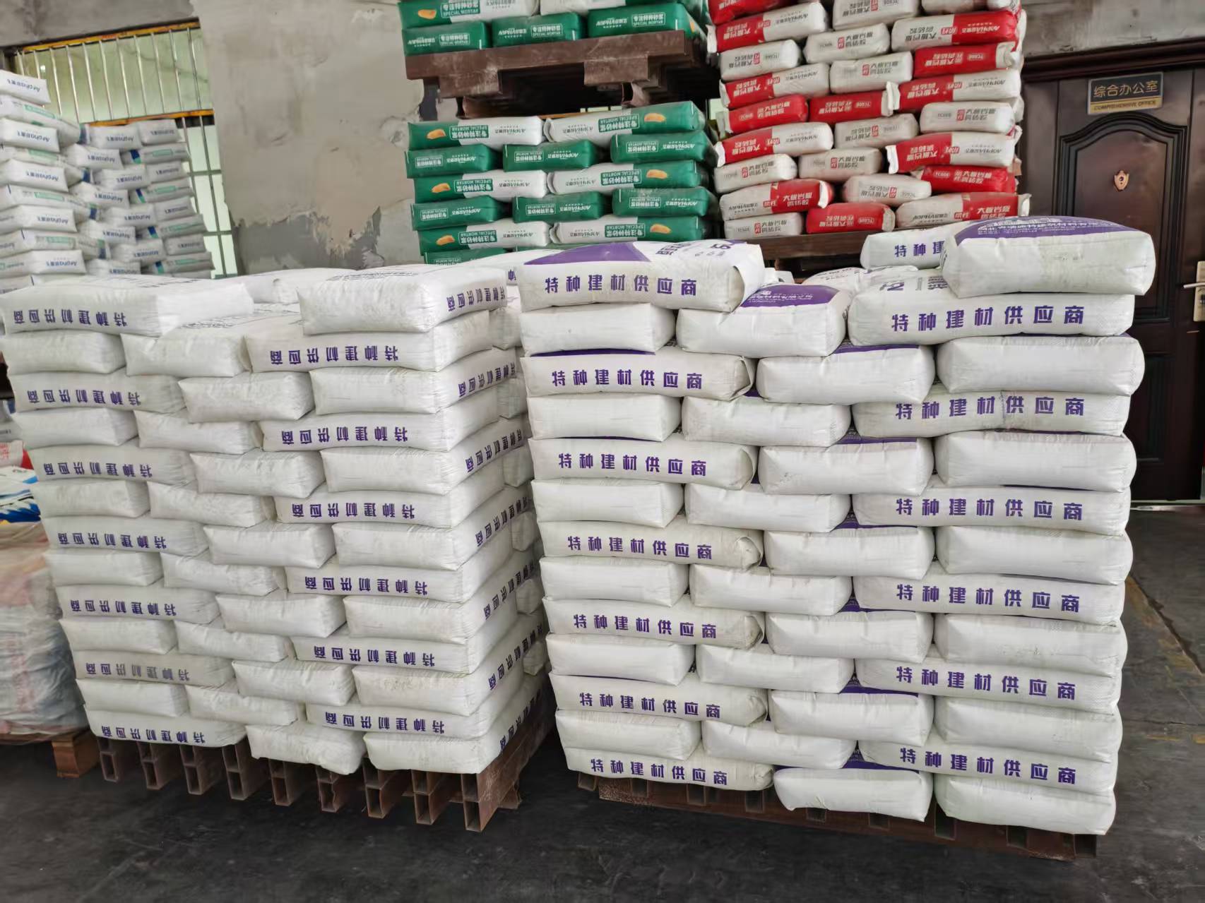 竹溪拱顶带模注浆料